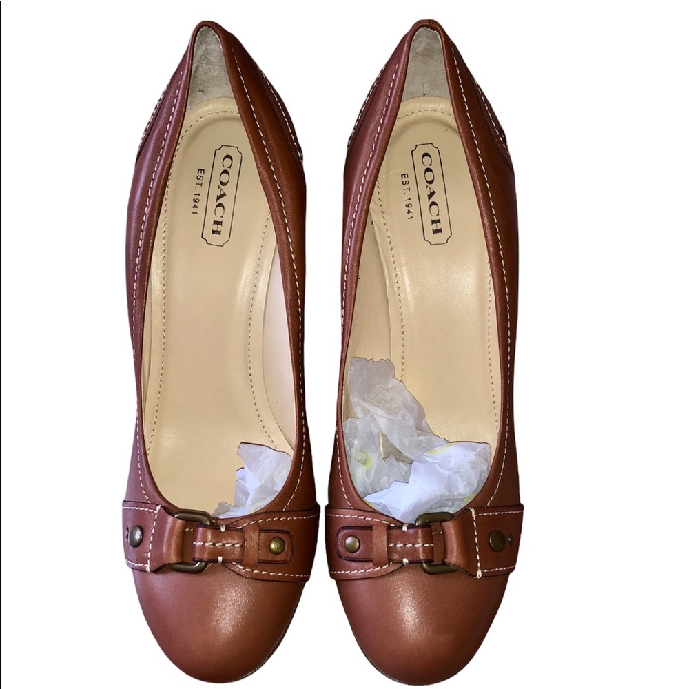 Leather Coach Q086 Viviana pumps size 10B
